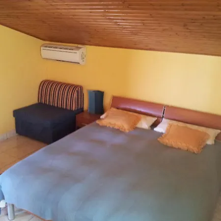 Anthony - 50m From The Beach & Parking Apartment *