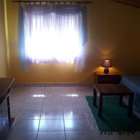 Apartman Anthony - 50m From The Beach & Parking Zára
